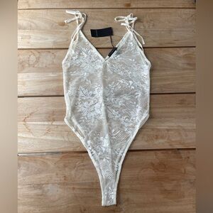 Indah “Mitchell” lace bodysuit new with tags size M/L